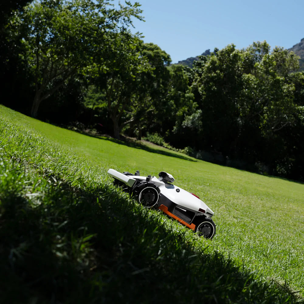 MAMMOTION LUBA 2 AWD (HX Version)